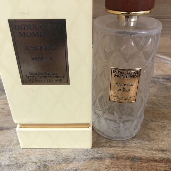 Indulgent Moments Cashmere & Vanilla EDP spray 4.2 OZ. NWB - Picture 2 of 5